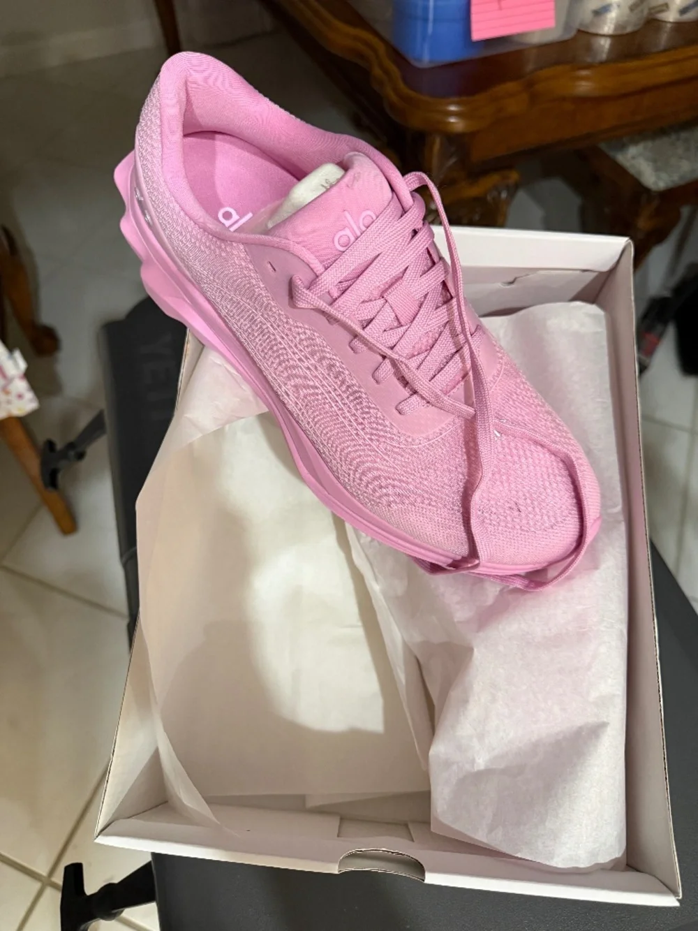 ALO runner tennis shoes